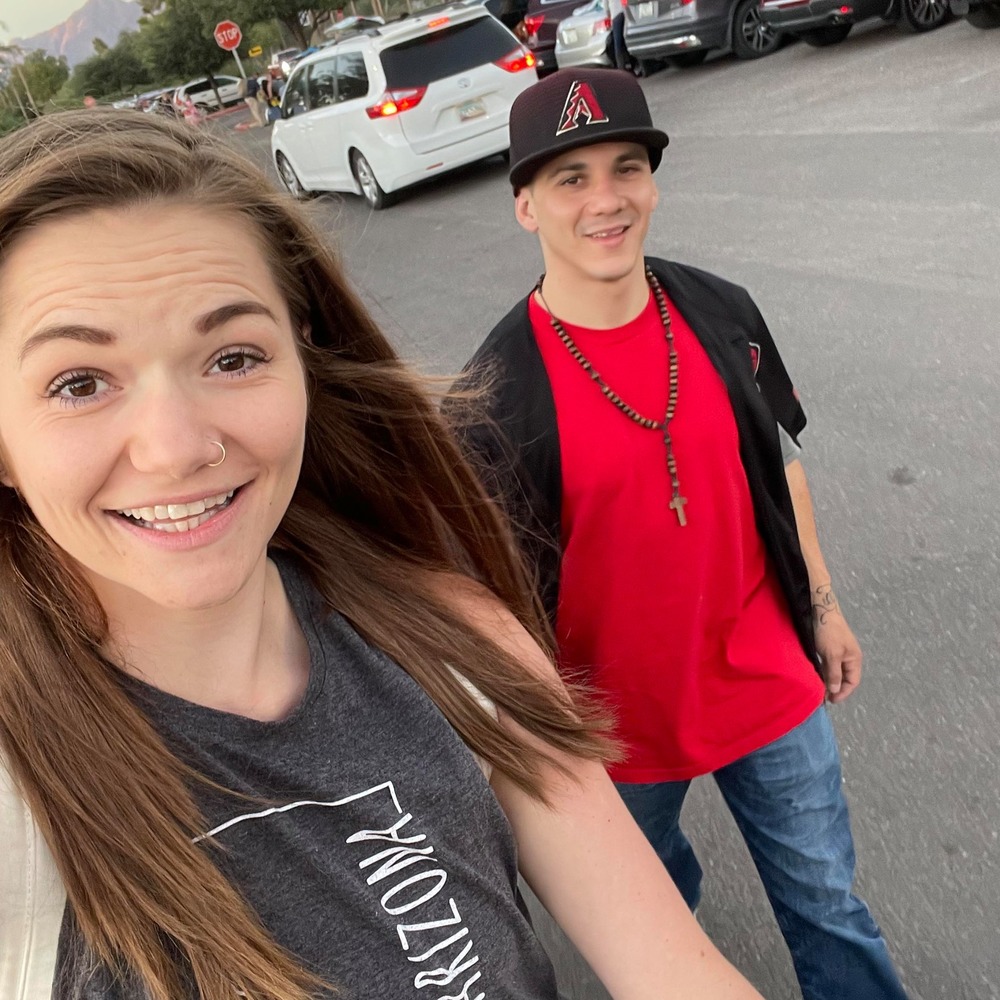 Meet your Posher, Ari